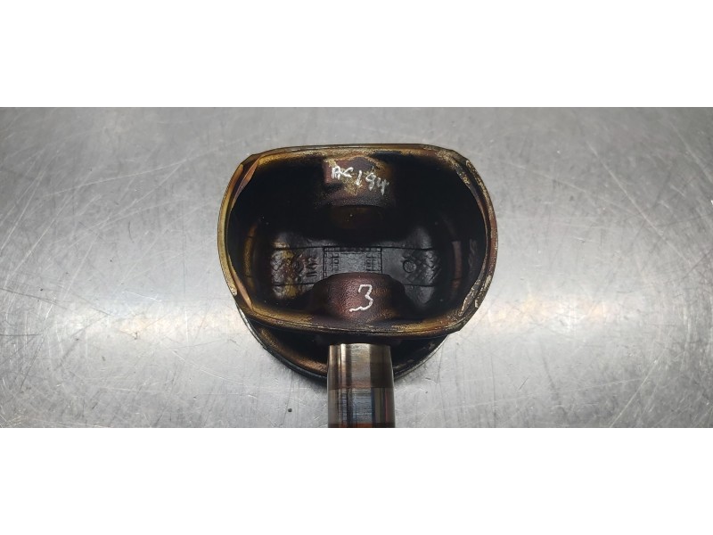 Recambio de piston para volkswagen golf vi (5k1) sport referencia OEM IAM 03C107065BF   Recambio de piston para volkswagen golf vi (5k1) sport referencia OEM IAM 03C107065BF