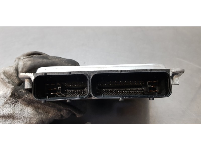 Recambio de centralita motor uce para volkswagen passat berlina (3b3) comfortline referencia OEM IAM 038906019KD   Recambio de centralita motor uce para volkswagen passat berlina (3b3) comfortline referencia OEM IAM 038906019KD