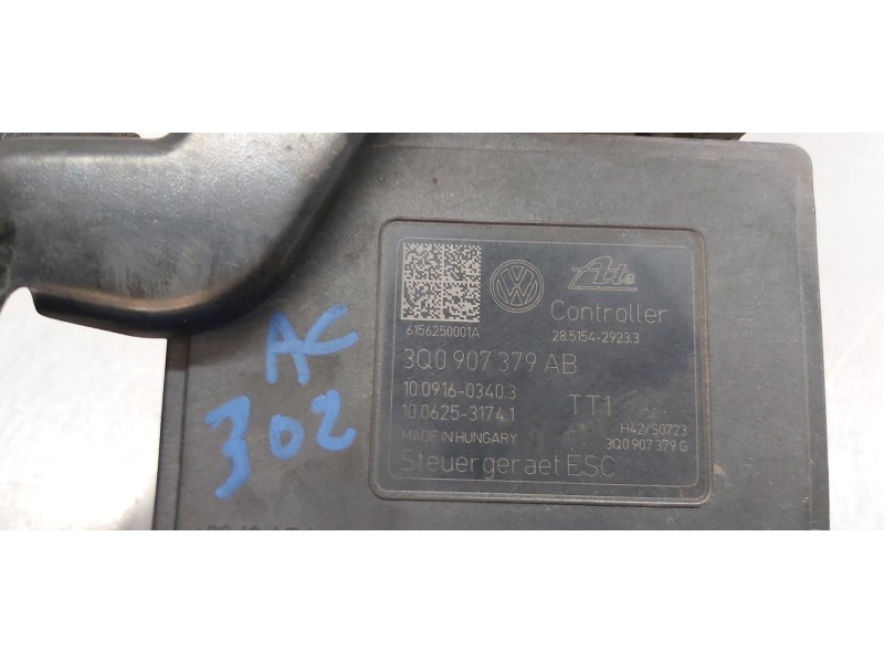 Recambio de abs para skoda superb (3v3) active referencia OEM IAM 3Q614517AB  