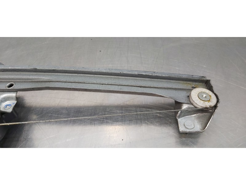 Recambio de elevalunas trasero izquierdo para dacia lodgy stepway referencia OEM IAM 827217782R   Recambio de elevalunas trasero izquierdo para dacia lodgy stepway referencia OEM IAM 827217782R