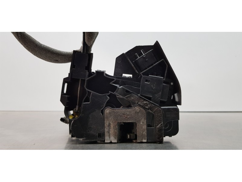 Recambio de cerradura puerta delantera derecha para renault espace v icon referencia OEM IAM 805021559R  