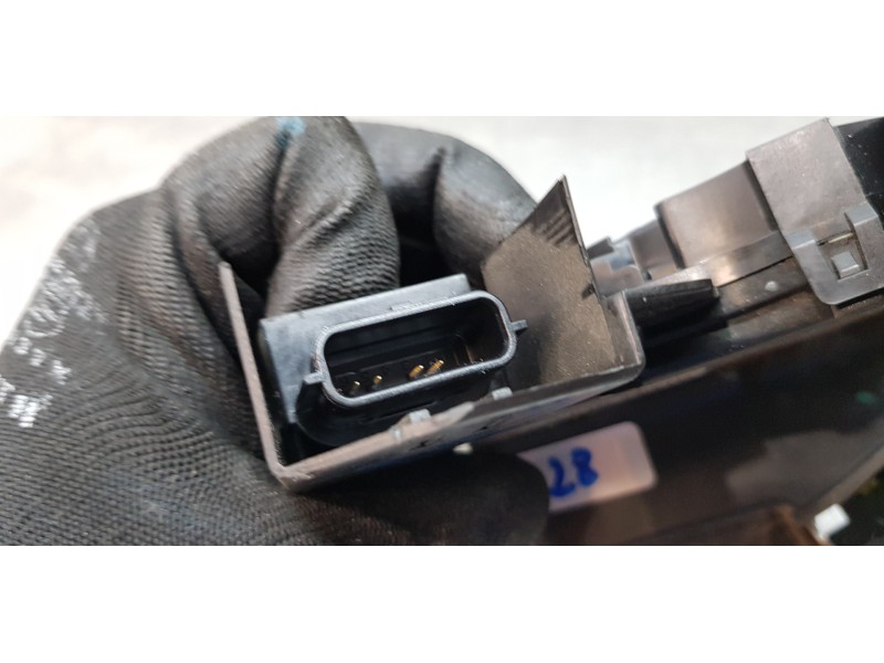 Recambio de cerradura puerta delantera derecha para renault espace v icon referencia OEM IAM 805021559R  