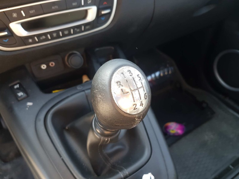 renault scenic iii del año 2010