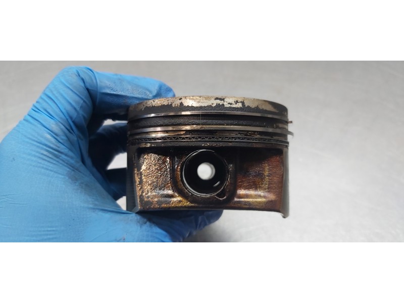 Recambio de piston para volkswagen golf vi (5k1) sport referencia OEM IAM 03C107065BF   Recambio de piston para volkswagen golf vi (5k1) sport referencia OEM IAM 03C107065BF