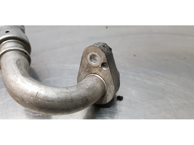 Recambio de tubos aire acondicionado para bmw x3 (f25) xdrive 20d referencia OEM IAM 9228240  