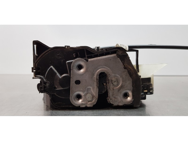 Recambio de cerradura puerta trasera izquierda para renault espace v icon referencia OEM IAM 805039414R  