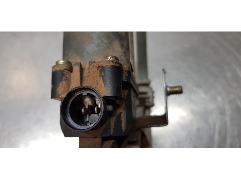 Recambio de elevalunas trasero izquierdo para renault laguna ii (bg0) authentique referencia OEM IAM 8200000557   Recambio de elevalunas trasero izquierdo para renault laguna ii (bg0) authentique referencia OEM IAM 8200000557