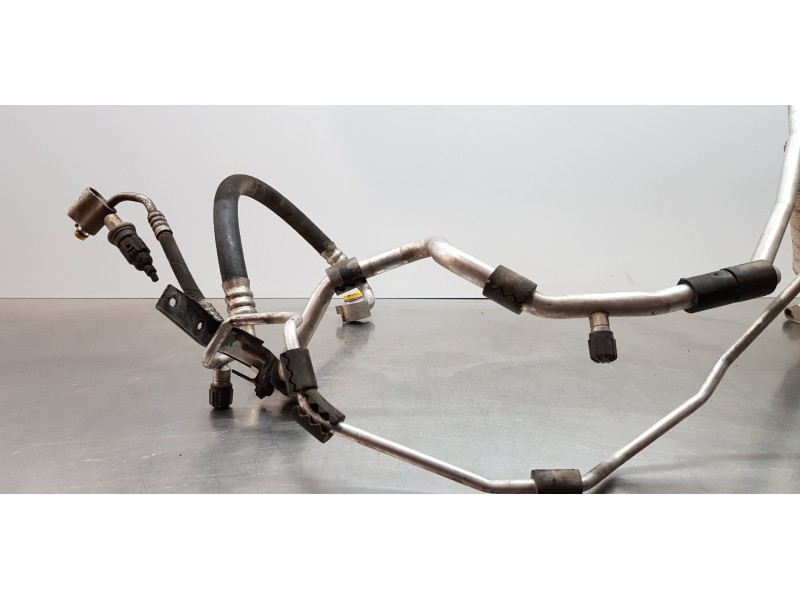 Recambio de tubos aire acondicionado para seat leon (1p1) comfort limited referencia OEM IAM 1K0820743BT 1K0820743AK  Recambio de tubos aire acondicionado para seat leon (1p1) comfort limited referencia OEM IAM 1K0820743BT 1K0820743AK