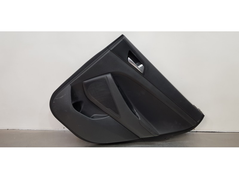 Recambio de guarnecido tapizado puerta trasera derecha para hyundai tucson klass 2wd referencia OEM IAM 83302D7050TTP  