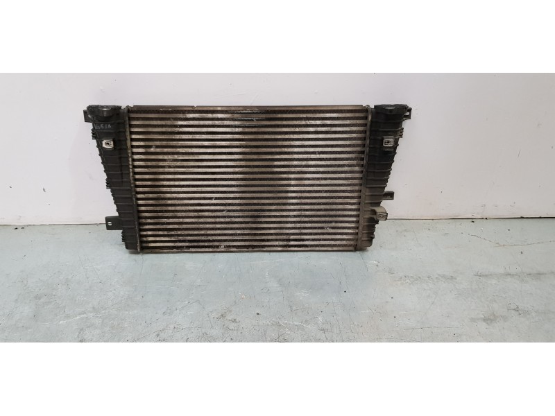 Recambio de intercooler para opel zafira b cosmo referencia OEM IAM 13171435  