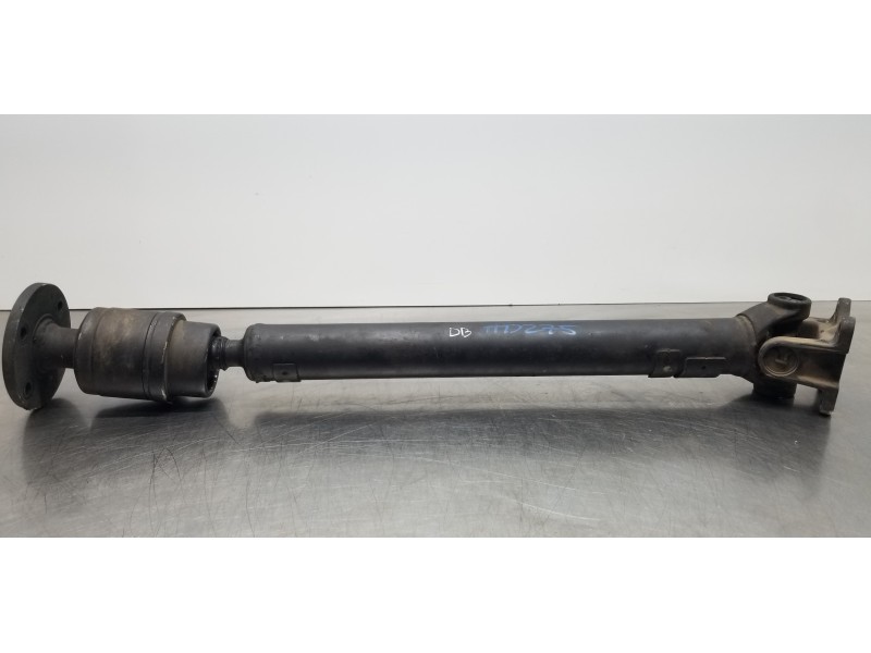 Recambio de transmision central delantera para ssangyong rexton rx 320 referencia OEM IAM 3310008000 3310008010 