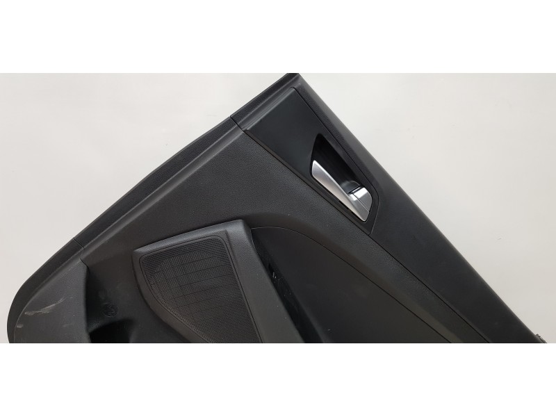Recambio de guarnecido tapizado puerta trasera derecha para hyundai tucson klass 2wd referencia OEM IAM 83302D7050TTP  