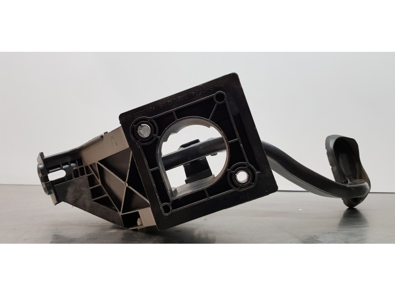 Recambio de pedal freno para bmw serie 1 lim. (f40) 116d referencia OEM IAM 35006856596 6856596 