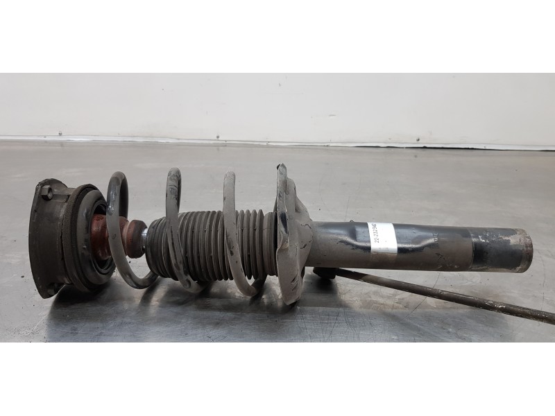 Recambio de amortiguador delantero derecho para skoda superb (3v3) active referencia OEM IAM 3Q0413031BG  
