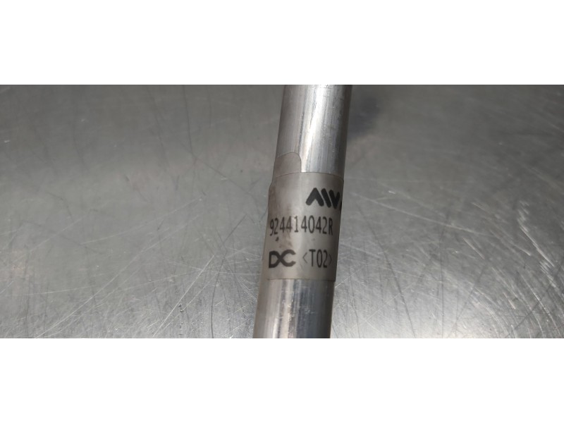 Recambio de tubos aire acondicionado para renault kangoo furgón professional referencia OEM IAM 924414042R   Recambio de tubos aire acondicionado para renault kangoo furgón professional referencia OEM IAM 924414042R