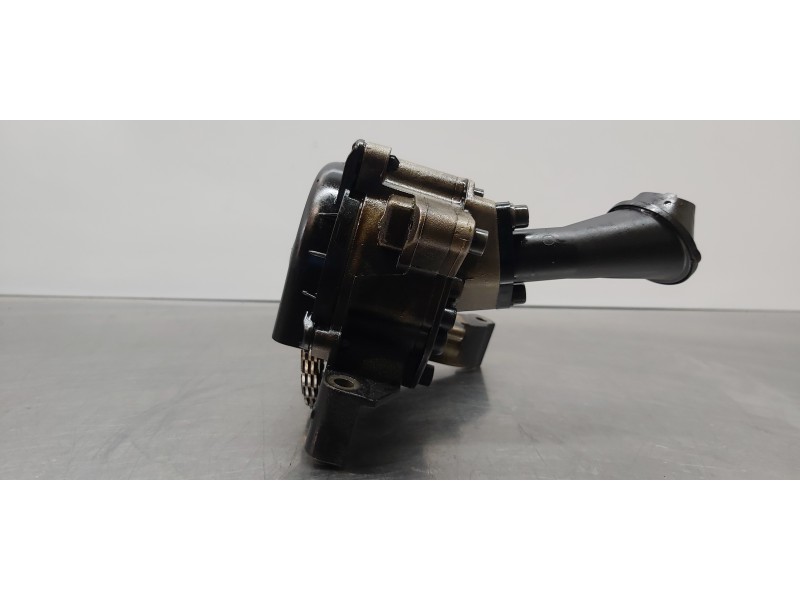 Recambio de bomba aceite para volkswagen golf vi (5k1) sport referencia OEM IAM 03C115105Q 03C103669E 