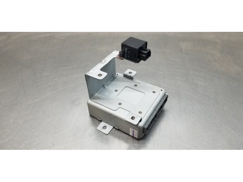 Recambio de modulo electronico para ssangyong rexton rx 320 referencia OEM IAM 8711008400  