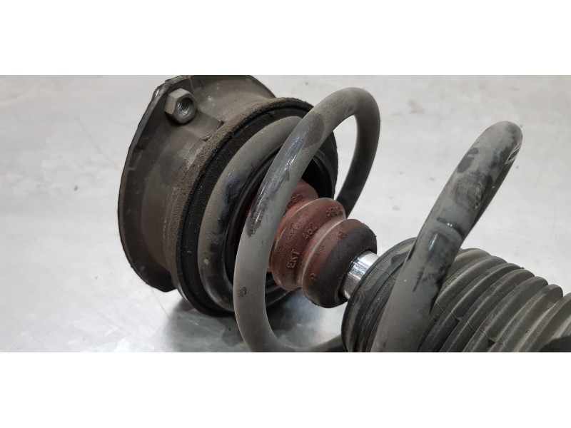 Recambio de amortiguador delantero derecho para skoda superb (3v3) active referencia OEM IAM 3Q0413031BG  