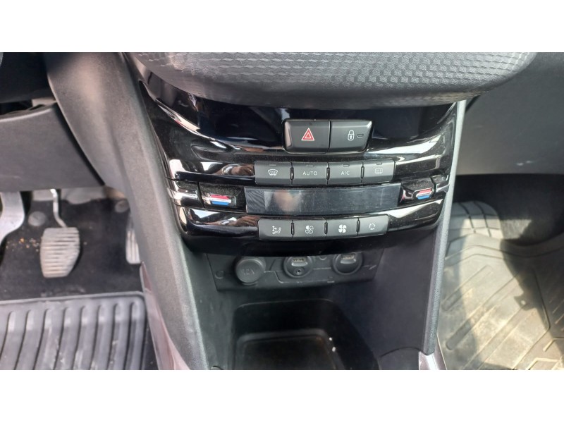 peugeot 2008 (--.2013) del año 2013