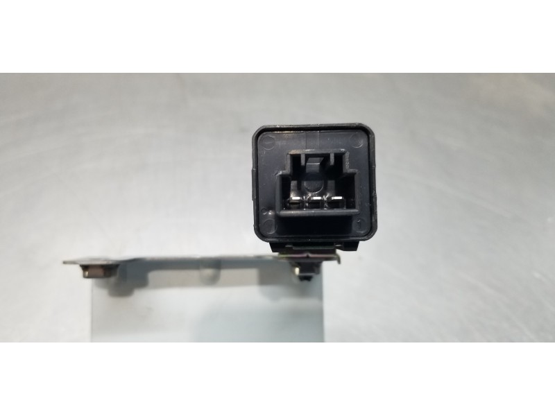 Recambio de modulo electronico para ssangyong rexton rx 320 referencia OEM IAM 8711008400  