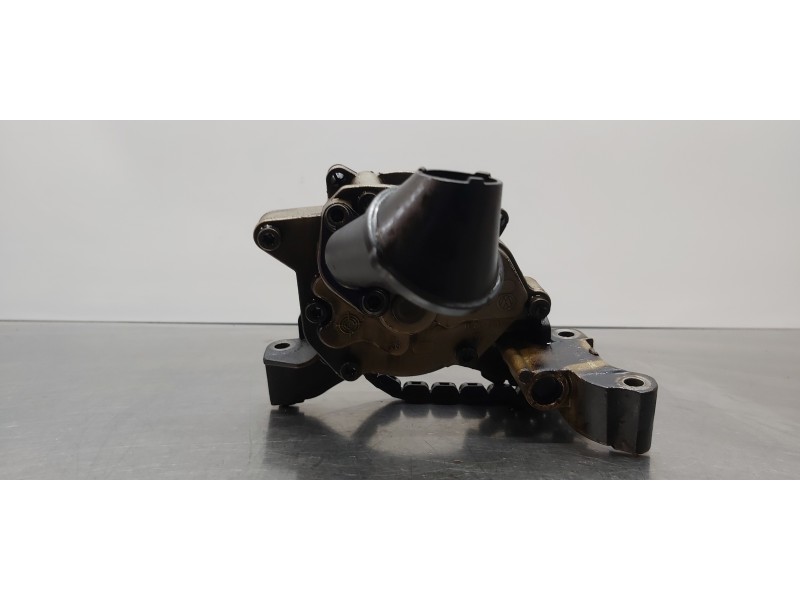Recambio de bomba aceite para volkswagen golf vi (5k1) sport referencia OEM IAM 03C115105Q 03C103669E 