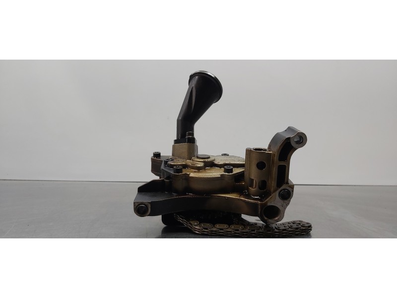 Recambio de bomba aceite para volkswagen golf vi (5k1) sport referencia OEM IAM 03C115105Q 03C103669E 