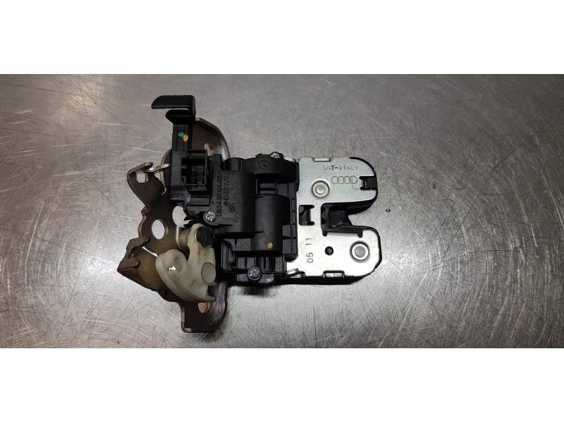 Recambio de cerradura maletero / porton para audi a6 lim. (4g2) 3.0 tdi quattro referencia OEM IAM 4H0827505  