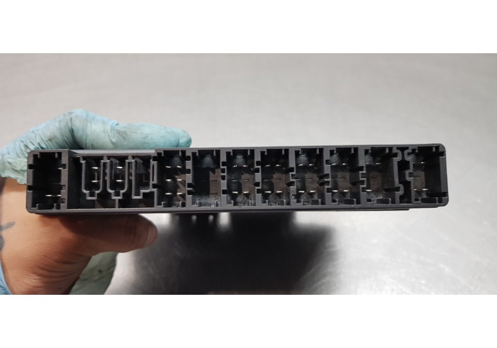 Recambio de centralita asientos para mercedes clase s (w220) berlina 400 cdi (220.028) referencia OEM IAM 2208203185 A2208203185