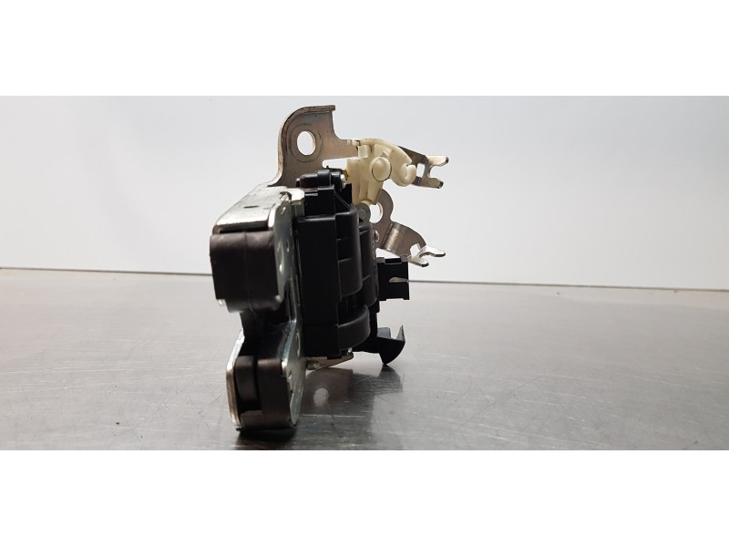 Recambio de cerradura maletero / porton para audi a6 lim. (4g2) 3.0 tdi quattro referencia OEM IAM 4H0827505  