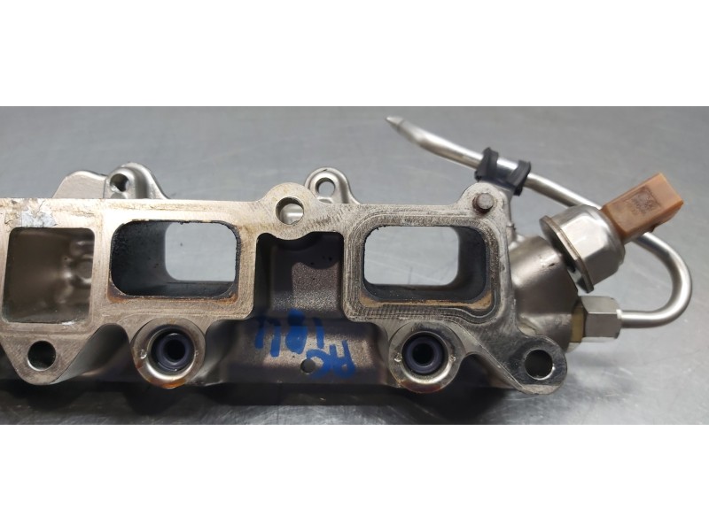 Recambio de rampa inyectora para volkswagen golf vi (5k1) sport referencia OEM IAM 03C133202AQ   Recambio de rampa inyectora para volkswagen golf vi (5k1) sport referencia OEM IAM 03C133202AQ