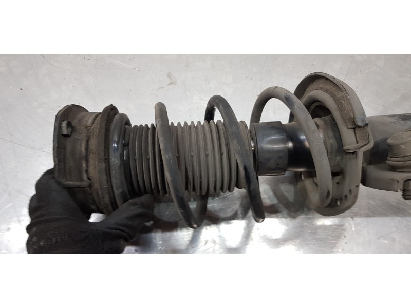 Recambio de amortiguador delantero izquierdo para skoda superb (3v3) active referencia OEM IAM 3Q0413031BG  