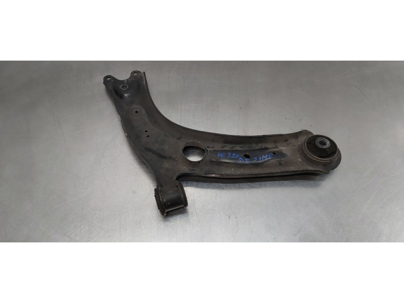 Recambio de brazo suspension inferior delantero izquierdo para skoda superb (3v3) active referencia OEM IAM 3Q0407151E  