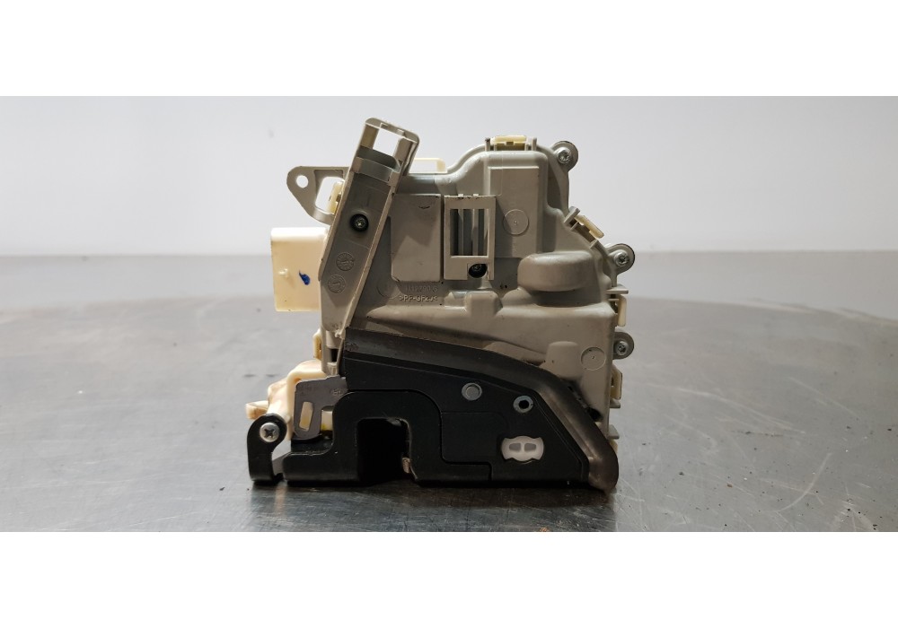 Recambio de cerradura puerta delantera derecha para audi a6 lim. (4g2) 3.0 tdi quattro referencia OEM IAM 8J1837016C  