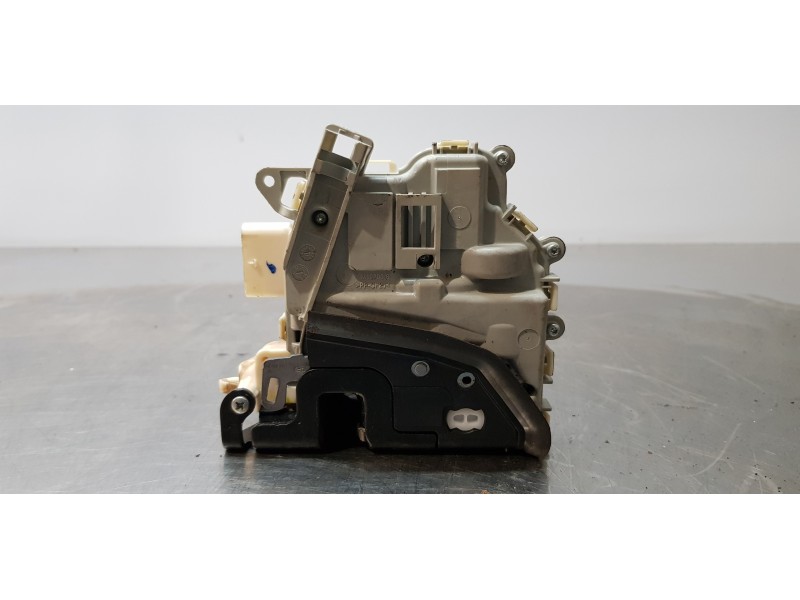 Recambio de cerradura puerta delantera derecha para audi a6 lim. (4g2) 3.0 tdi quattro referencia OEM IAM 8J1837016C  