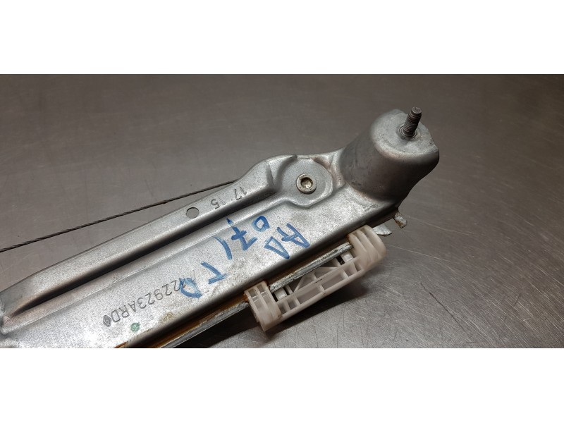 Recambio de elevalunas trasero derecho para renault espace v icon referencia OEM IAM 827204540R  