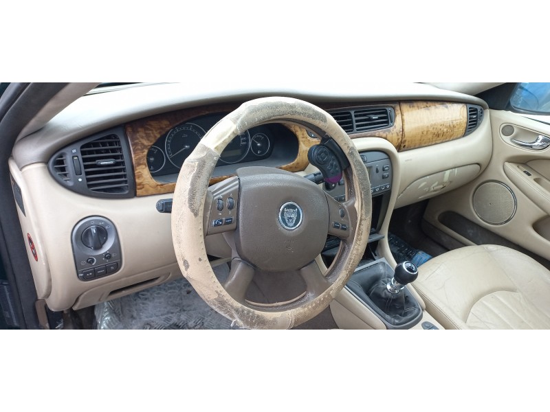 jaguar x-type del año 2004