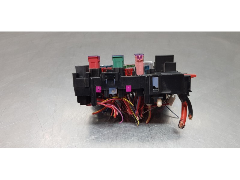 Recambio de caja reles / fusibles para volkswagen crafter kasten (sy) furgón 35 bl ta fwd referencia OEM IAM 5Q0937615C  