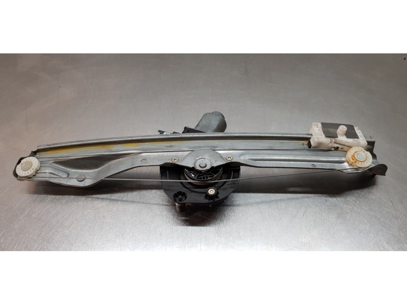 Recambio de elevalunas trasero derecho para renault espace v icon referencia OEM IAM 827204540R  