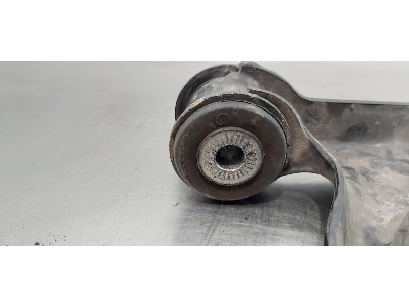 Recambio de brazo suspension inferior delantero izquierdo para skoda superb (3v3) active referencia OEM IAM 3Q0407151E  