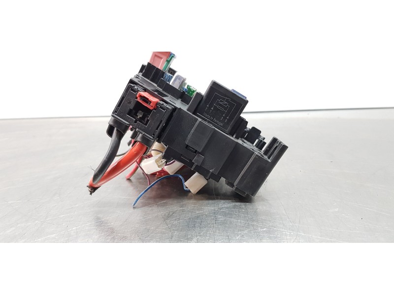 Recambio de caja reles / fusibles para volkswagen crafter kasten (sy) furgón 35 bl ta fwd referencia OEM IAM 5Q0937615C  