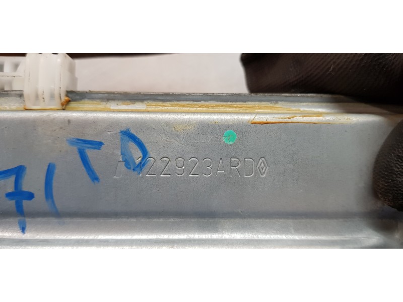 Recambio de elevalunas trasero derecho para renault espace v icon referencia OEM IAM 827204540R  