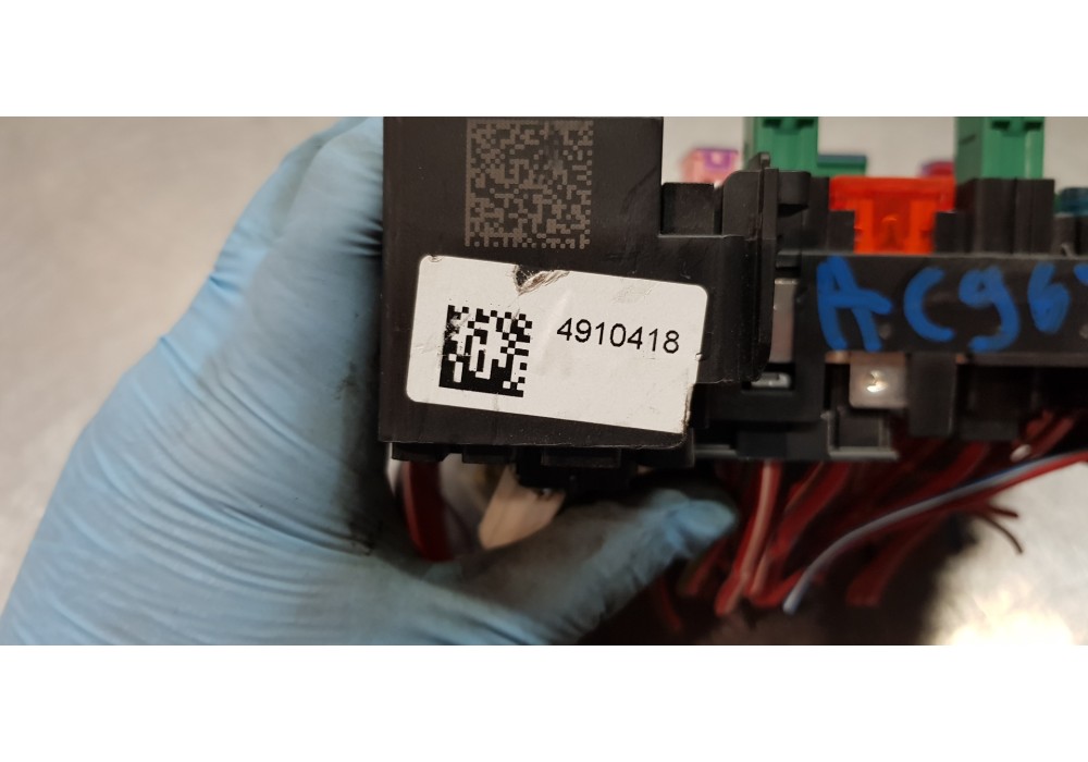 Recambio de caja reles / fusibles para volkswagen crafter kasten (sy) furgón 35 bl ta fwd referencia OEM IAM 5Q0937615C  