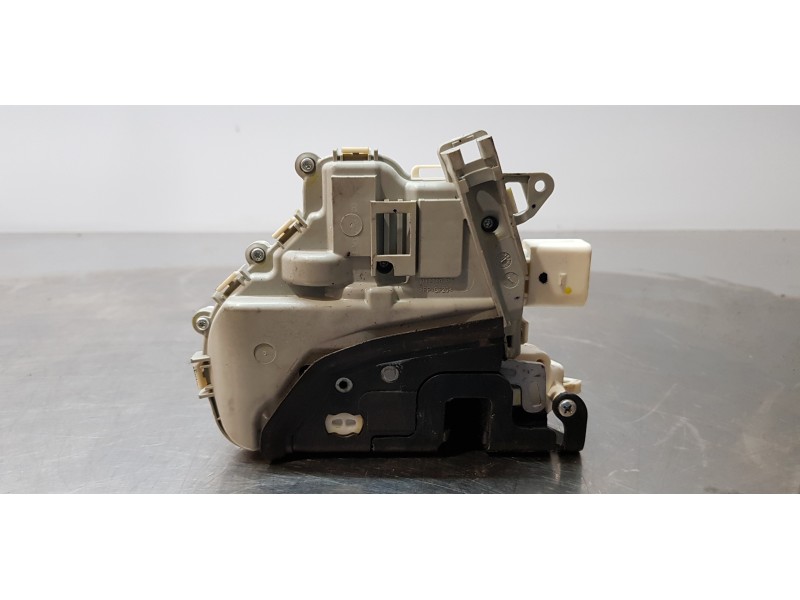 Recambio de cerradura puerta delantera izquierda para audi a6 lim. (4g2) 3.0 tdi quattro referencia OEM IAM 8J1837016C  