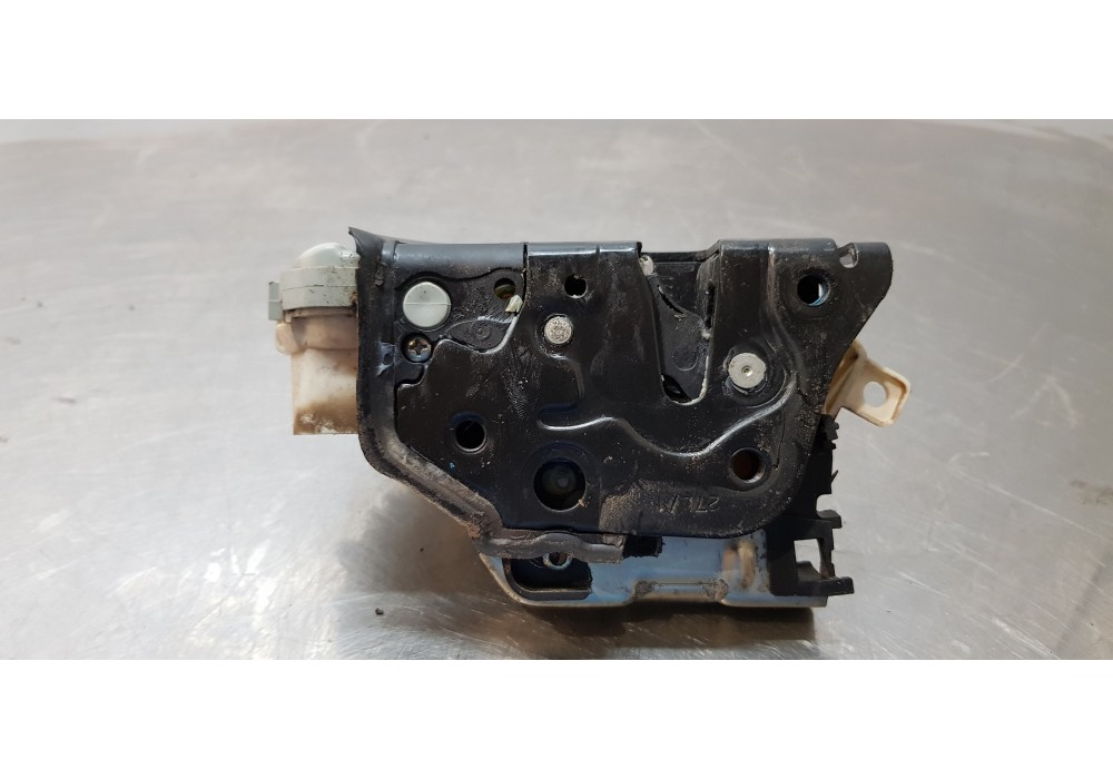 Recambio de cerradura puerta delantera izquierda para audi a6 lim. (4g2) 3.0 tdi quattro referencia OEM IAM 8J1837016C  
