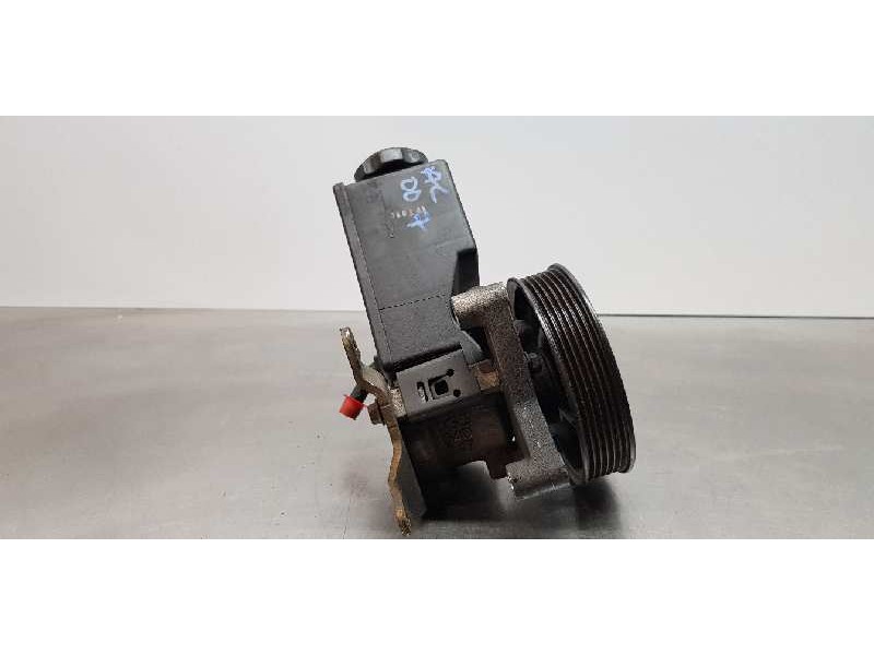 Recambio de bomba direccion para ssangyong rexton 270 xvt limited referencia OEM IAM 6654601180  