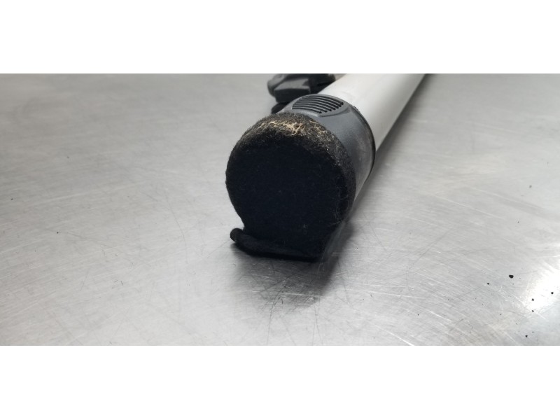 Recambio de bandeja trasera para kia carens ( ) vision referencia OEM IAM 85910A4000WK  