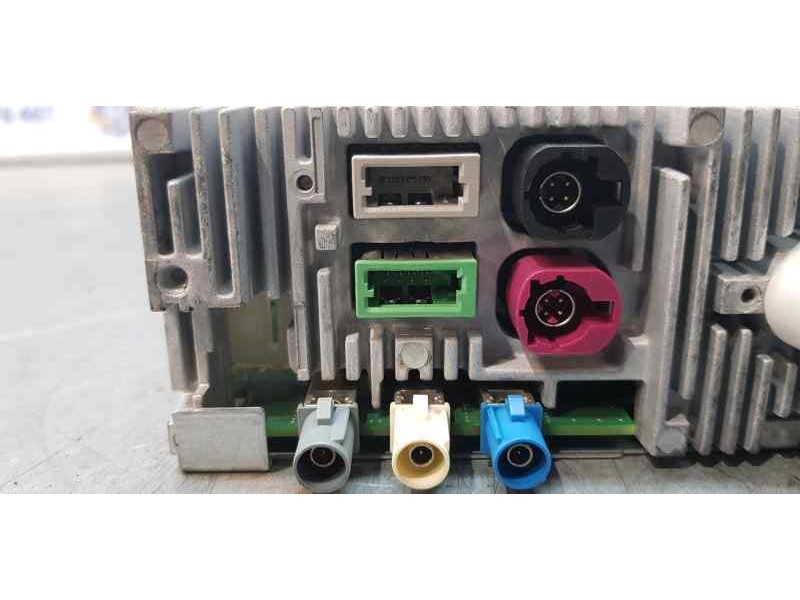 Recambio de sistema audio / radio cd para citroen c4 picasso seduction referencia OEM IAM 9810486080  