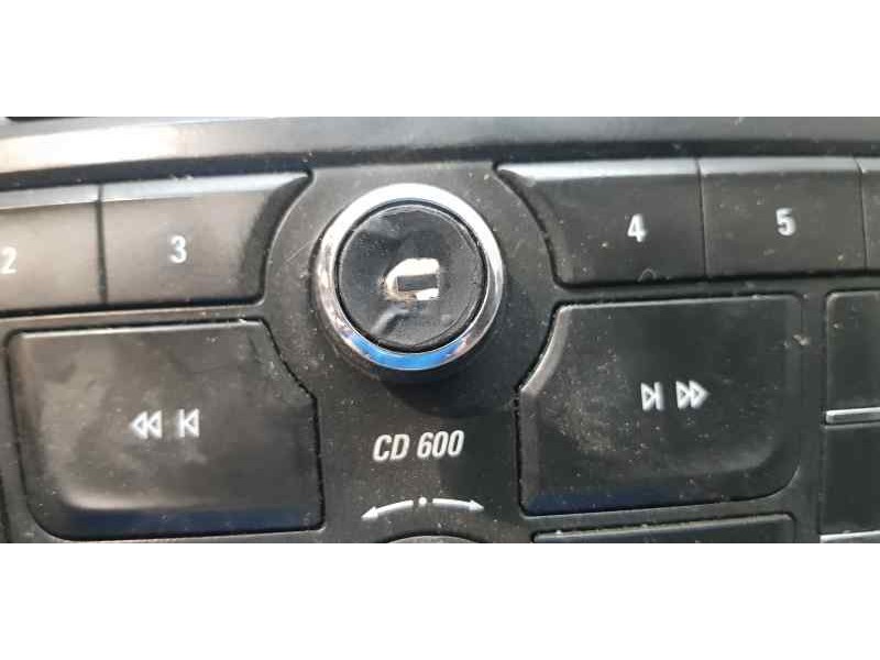 Recambio de sistema audio / radio cd para opel zafira tourer selective referencia OEM IAM 13406667  
