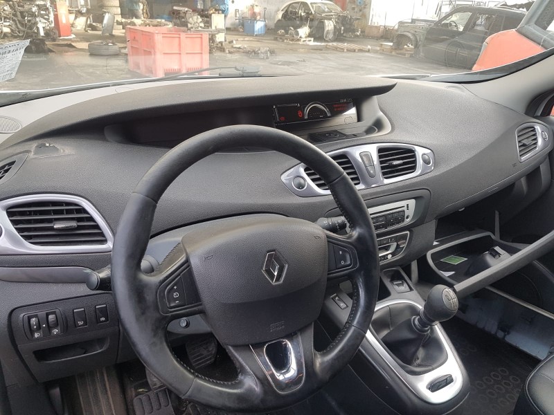 renault scenic iii del año 2014