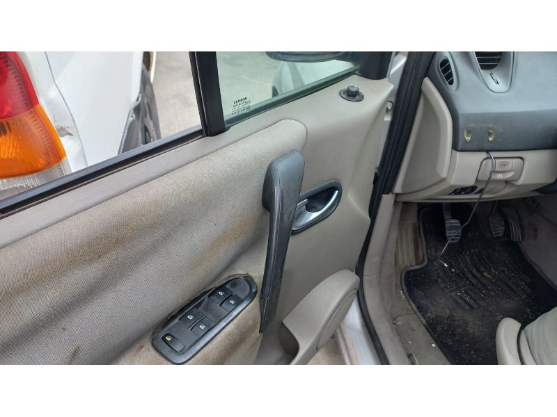 renault scenic ii del año 2006